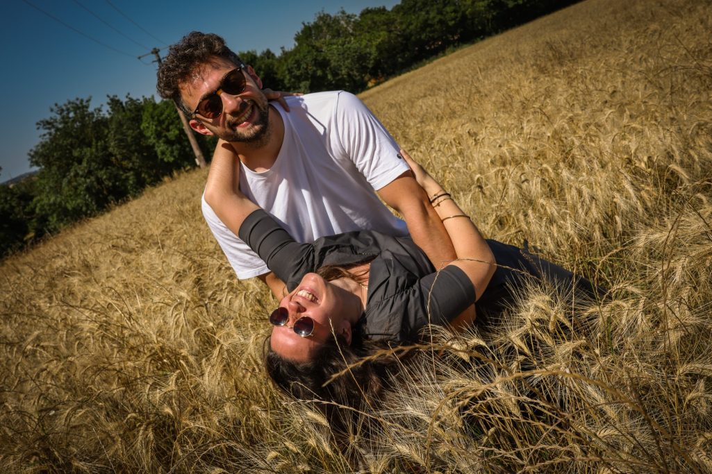 Portrait décontracté de dos, photographe Occitanie